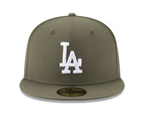 Load image into Gallery viewer, New Era Los Angeles Dodgers Olive 59FIFTY Fitted Hat
