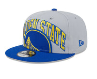 Load image into Gallery viewer, New Era 2023 Golden State Warriors Tip-Off 9FIFTY Snapback
