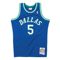 Load image into Gallery viewer, Mitchell &amp; Ness Swingman Jersey Dallas Mavericks Road 1994-95 Jason Kidd

