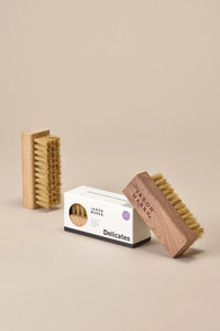 Load image into Gallery viewer, Jason Markk Premium Cleaning Brush
