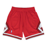 Load image into Gallery viewer, Mitchell &amp; Ness Swingman Shorts Chicago Bulls 1997-98
