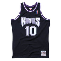 Load image into Gallery viewer, Mitchell &amp; Ness Swingman Jersey Sacramento Kings Road 2001-02 Mike Bibby
